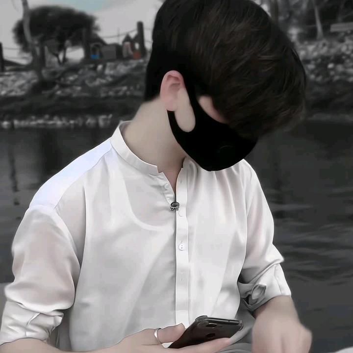 Cartoon boy with mask dp