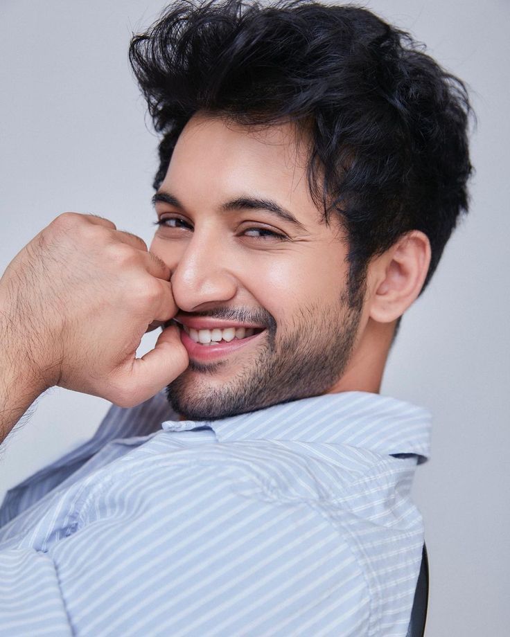 Innocent smile dp for whatsapp