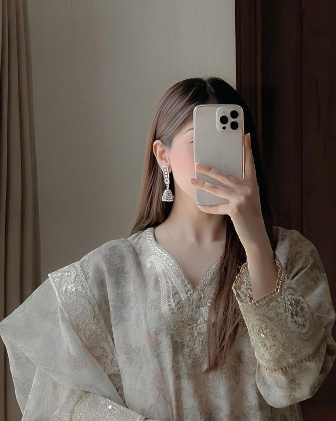 Instagram dp for girls cute smile