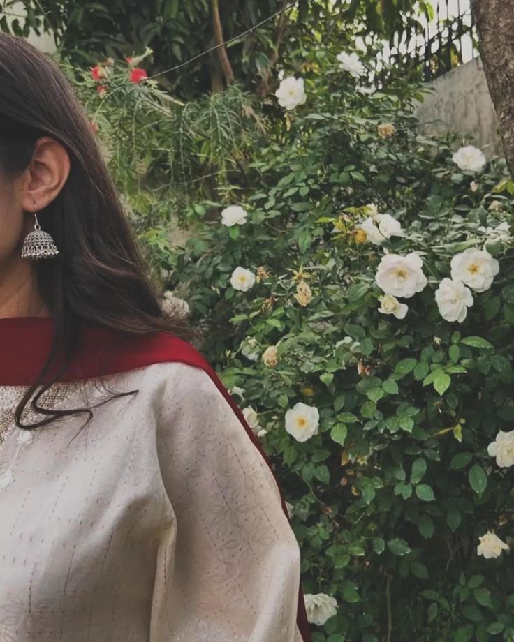 Instagram dp for girls with cute expressions