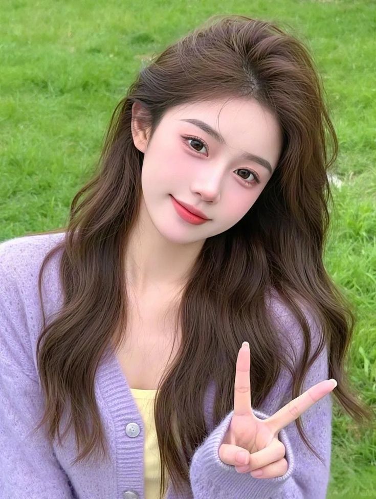 Korean girl dp in traditional dress