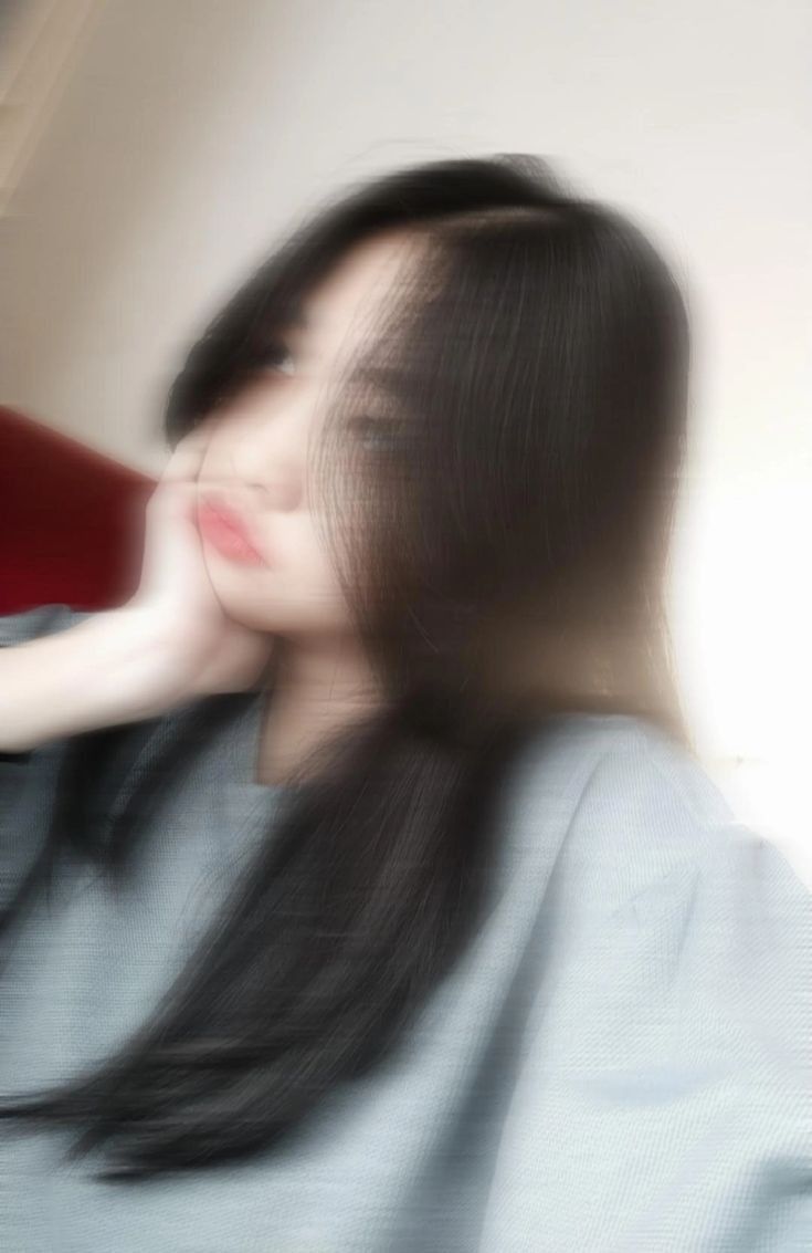 beautiful girl blur pic indian