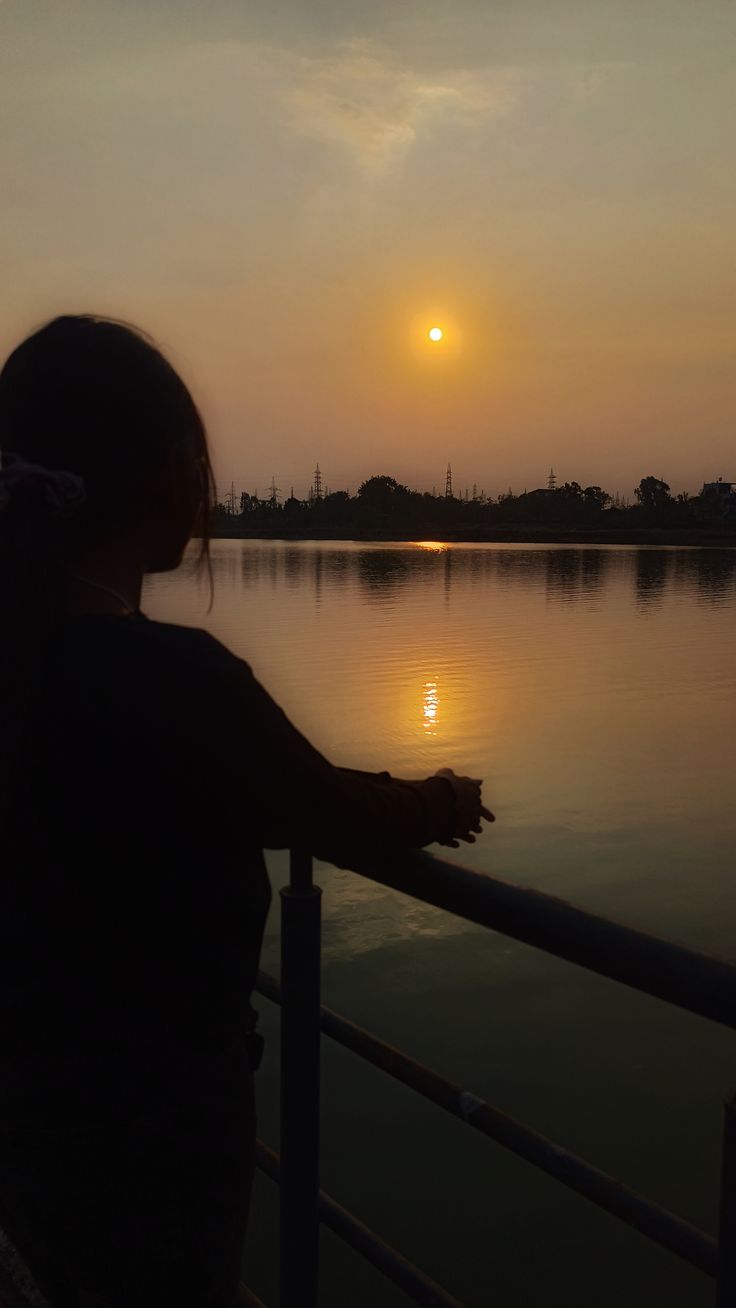 blur girl dp creative