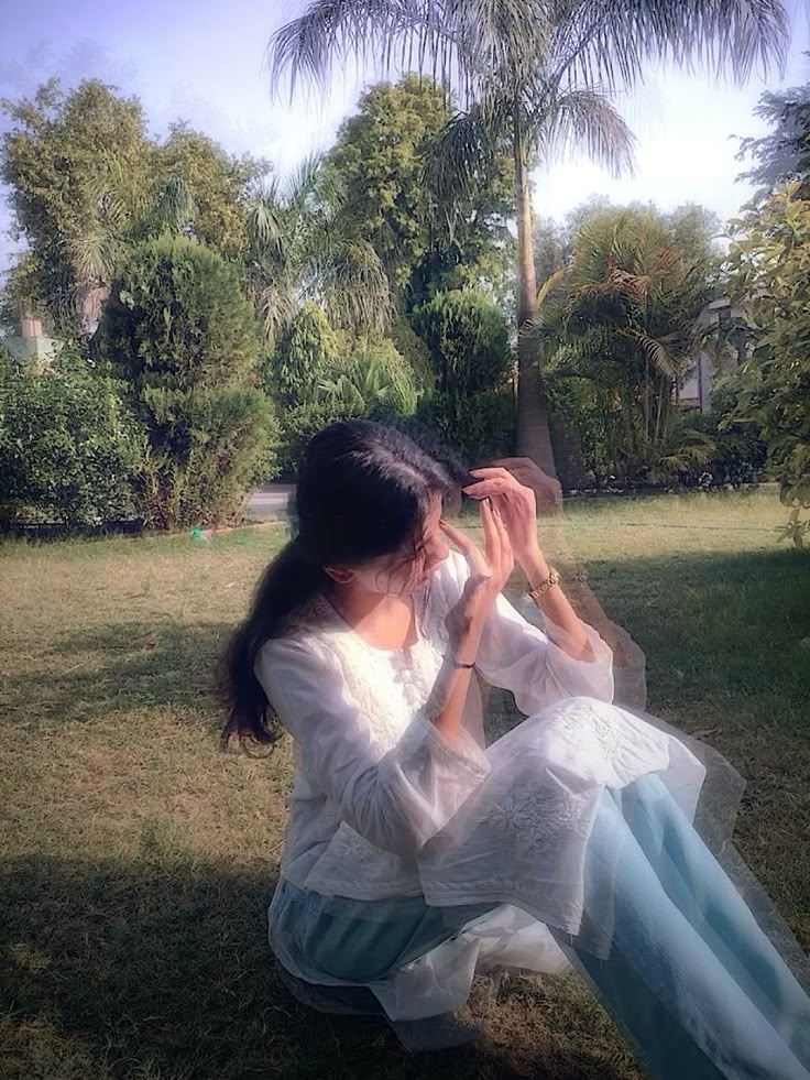 blur girl dp for whatsapp