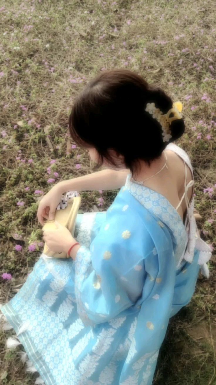 blur girl dp mirror click