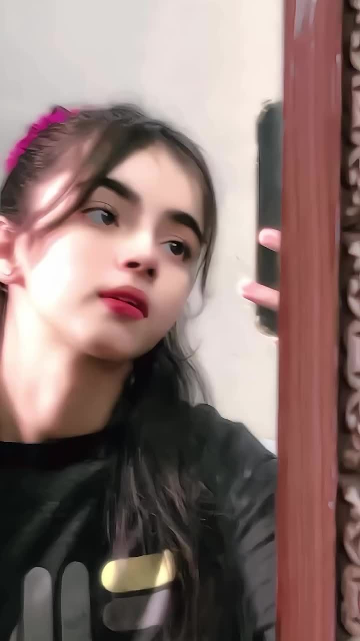 blur girl dp with flowers