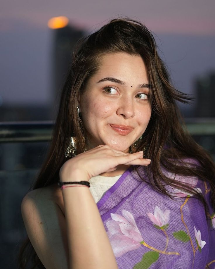 indian girl hidden face wallpaper