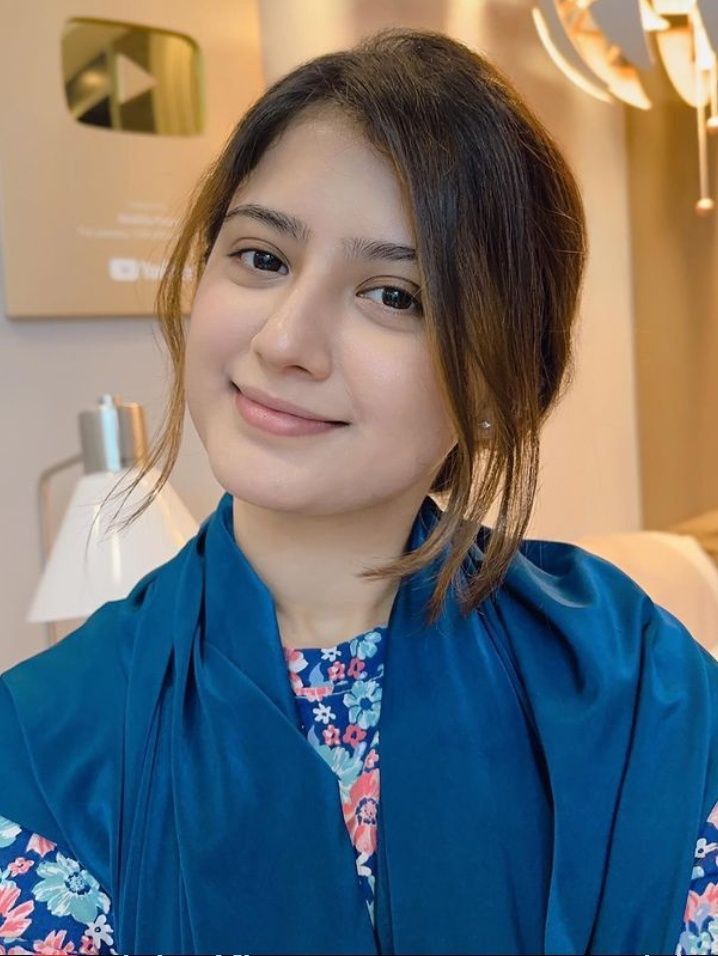 indian girl latest dp for instagram