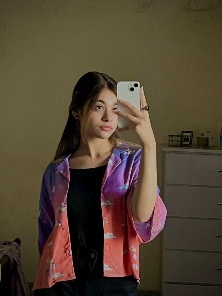 modern college girl real pic