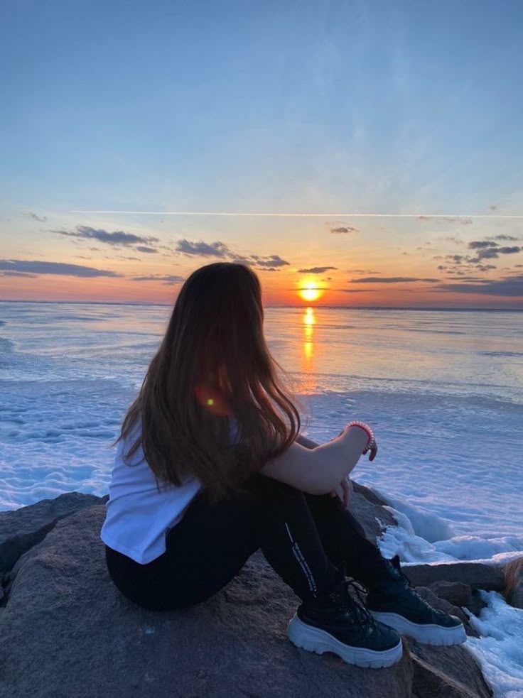 mood off dp facebook girl