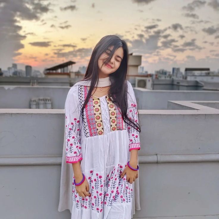 real girl pic for profile