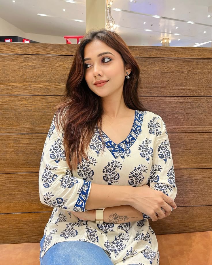 simple indian girl photo download hd