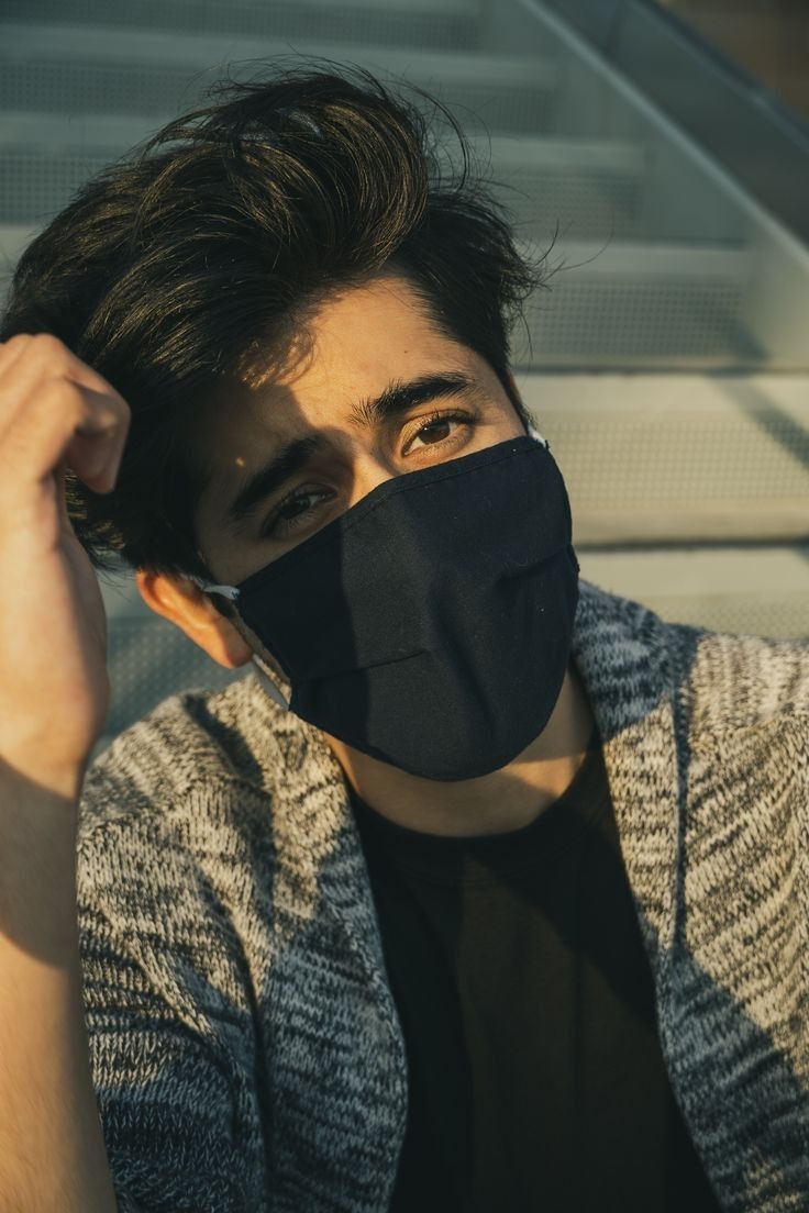 Sad anime mask boy dp